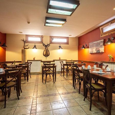 Hostal Los Canteros Golmayo ภายนอก รูปภาพ