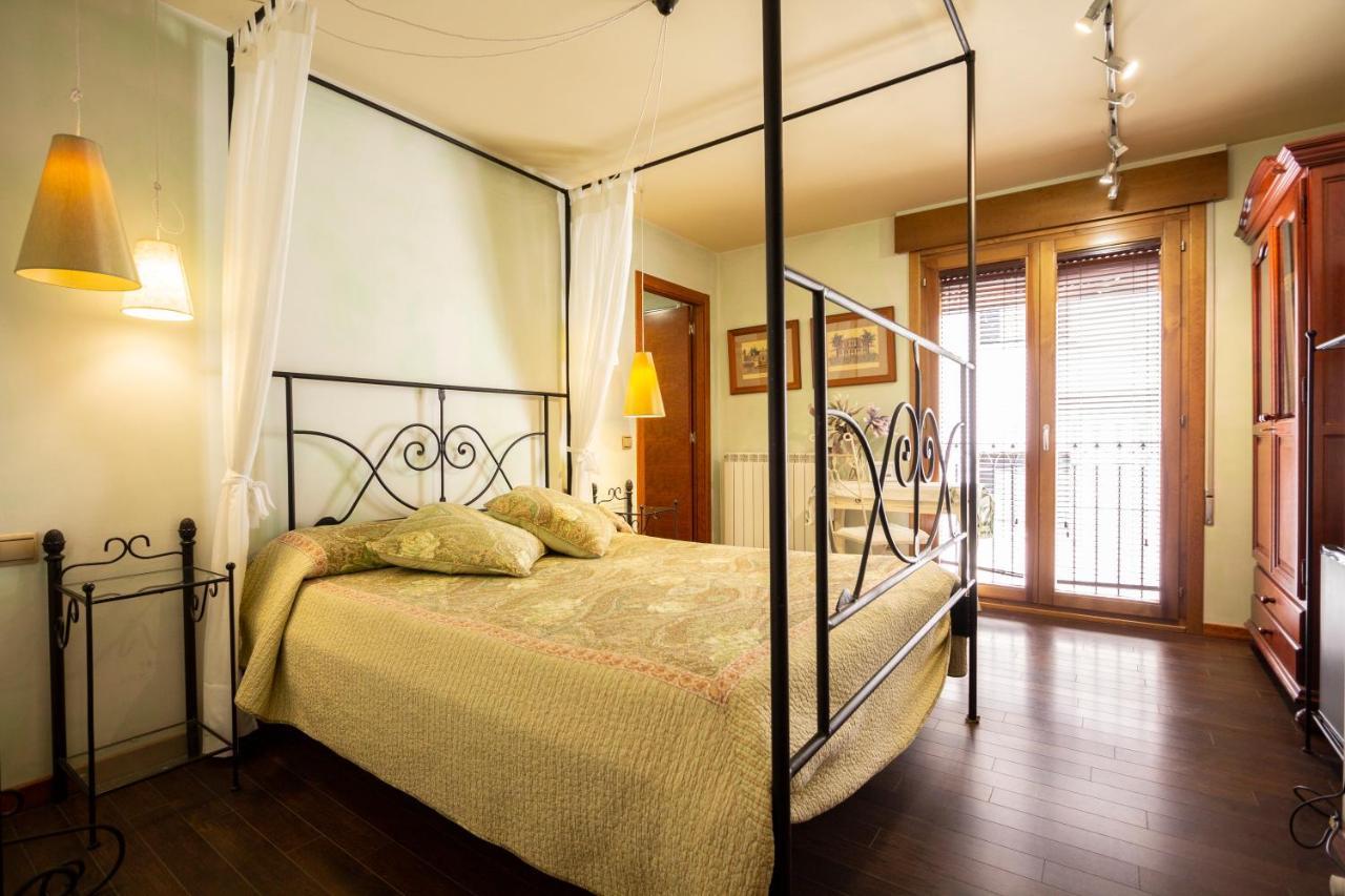 Hostal Los Canteros Golmayo ภายนอก รูปภาพ